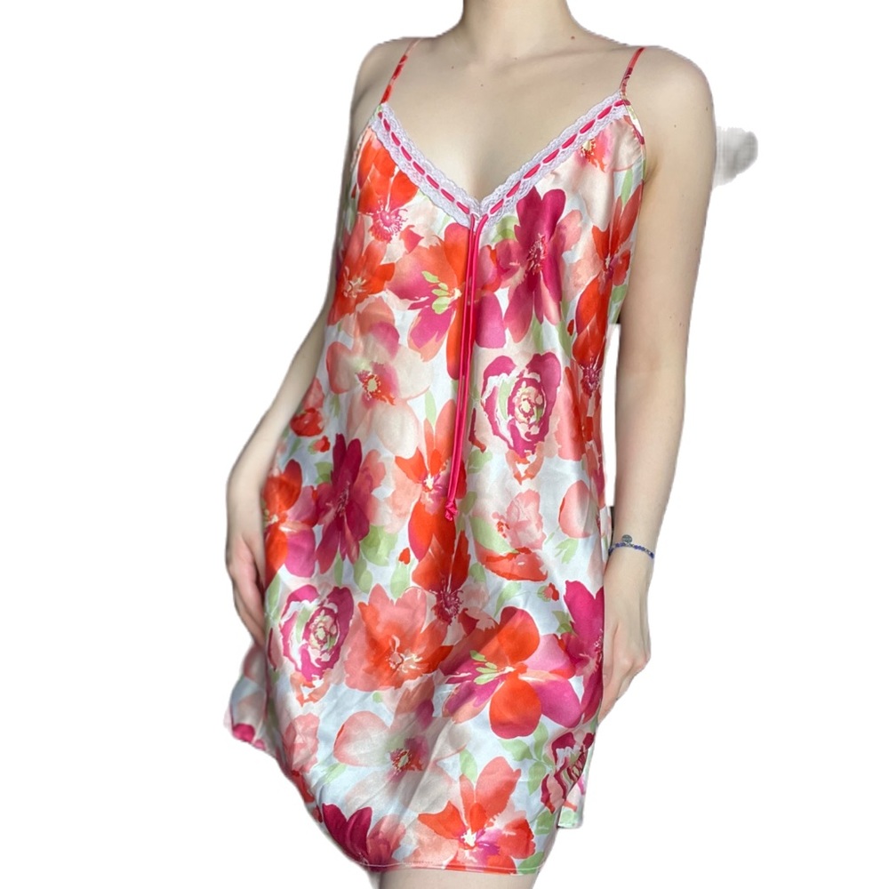 Beautiful Floral Slip Dress 🌺
